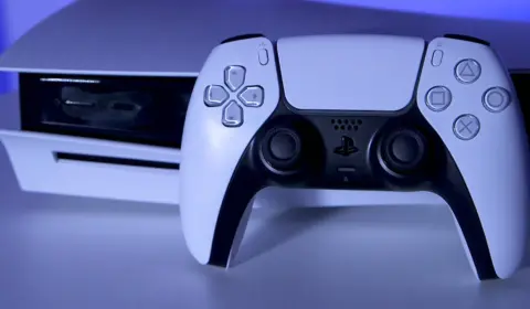 PlayStation 6 pode ter unidade de disco removível