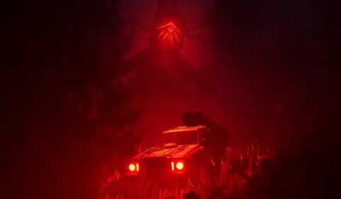 Pacific Drive: Whispers in the Woods é terror sobre rodas