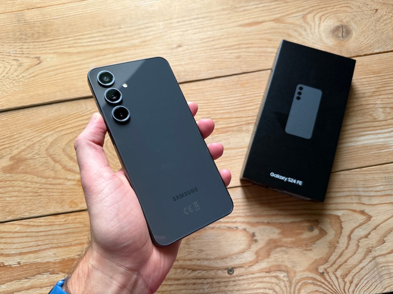 Oferta do dia – Samsung Galaxy S24 FE 5G 128 GB com 8 GB RAM por R$ 2.096 , 98