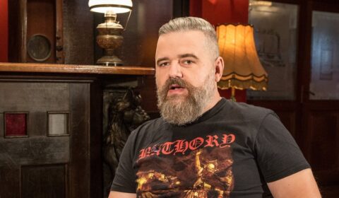 Polêmico diretor de Kingdom Come Deliverance 2 deixa o comando da franquia