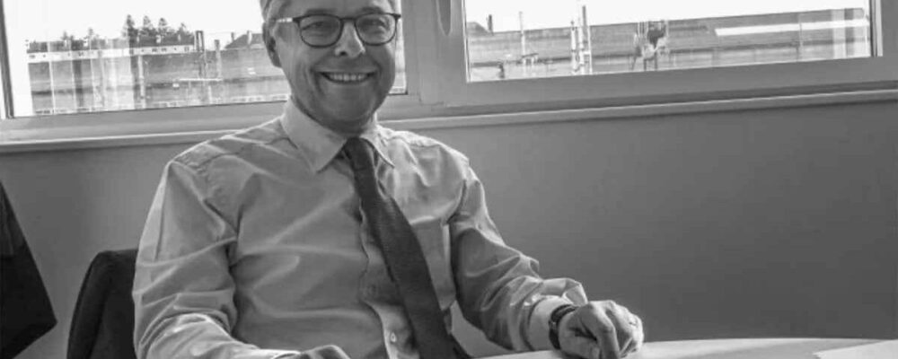 CEO da Ubisoft, Yves Guillemot homenageia irmão após acidente de…
