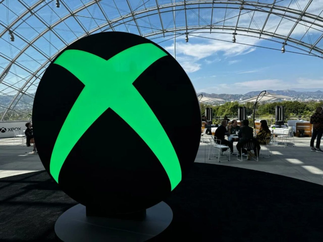 Xbox aumenta preço de consoles novamente e descontinua modelo de 2TB